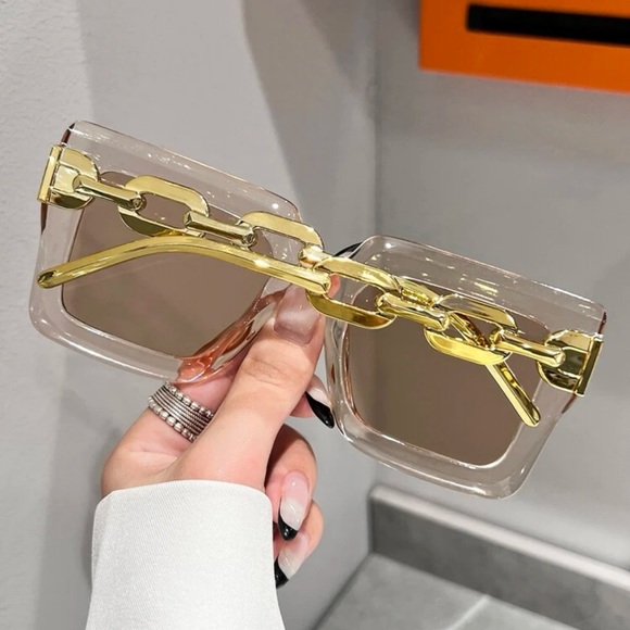 New fun chain style sunglasses - Picture 3 of 5